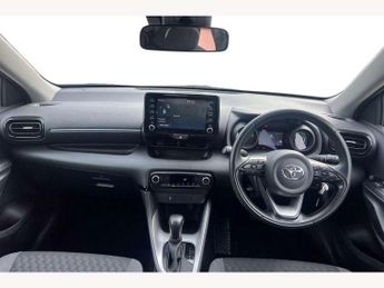 Toyota Yaris 1.5 Hybrid Design 5dr CVT