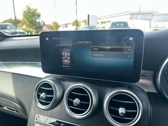 Mercedes-Benz GLC GLC 300d 4Matic AMG Line Premium 5dr 9G-Tronic