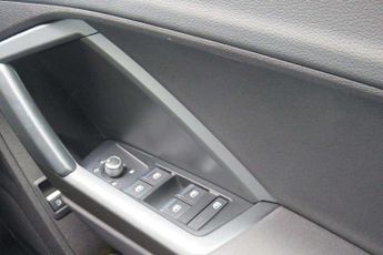 Audi Q3 45 TFSI e S Line 5dr S Tronic