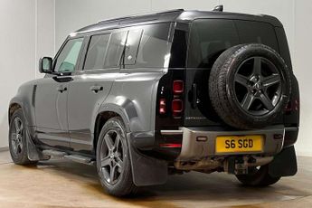Land Rover Defender 3.0 D250 X-Dynamic SE 110 5dr Auto