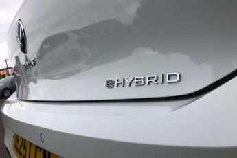 Volkswagen Golf 1.5 TSI 204 Style eHybrid 5dr DSG