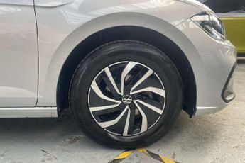 Volkswagen Polo 1.0 TSI Life 5dr DSG