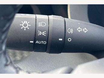 Toyota Yaris 1.5 Hybrid Icon 5dr CVT
