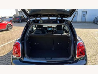 MINI Hatchback 1.5 Cooper Classic 3dr Auto