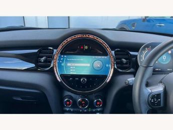 MINI Hatchback 1.5 Cooper Classic 3dr Auto