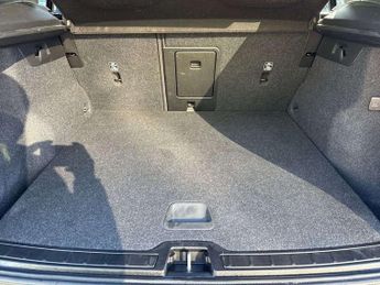 Volvo XC40 1.5 T3 [163] R DESIGN 5dr Geartronic