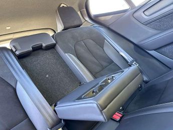 Volvo XC40 1.5 T3 [163] R DESIGN 5dr Geartronic