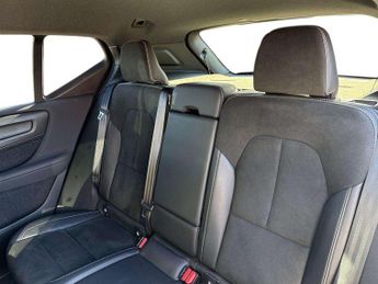 Volvo XC40 1.5 T3 [163] R DESIGN 5dr Geartronic