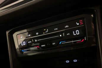 Volkswagen Tiguan 1.4 TSI eHybrid Elegance 5dr DSG