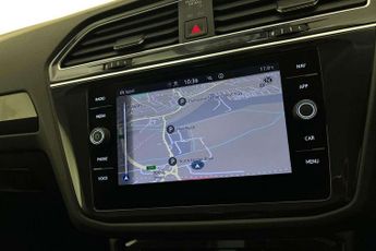 Volkswagen Tiguan 1.4 TSI eHybrid Elegance 5dr DSG