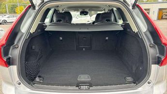 Volvo XC60 2.0 B4D Momentum 5dr AWD Geartronic