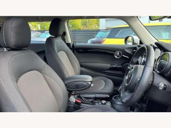 MINI Hatchback 1.5 Cooper Classic 3dr Auto