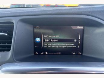 Volvo V60 Cross Country D4 [190] Cross Country Lux Nav 5dr Geartronic