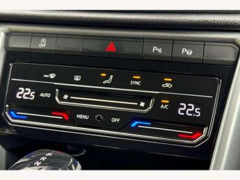 Volkswagen T-Roc 1.5 TSI Life 5dr DSG