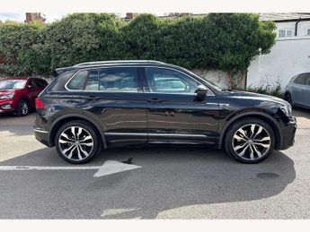 Volkswagen Tiguan 2.0 TSi 190 4Motion R-Line Tech 5dr DSG