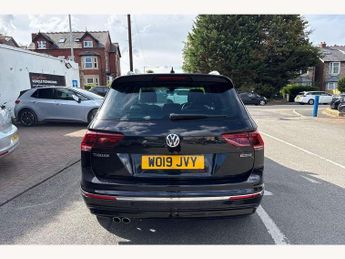 Volkswagen Tiguan 2.0 TSi 190 4Motion R-Line Tech 5dr DSG