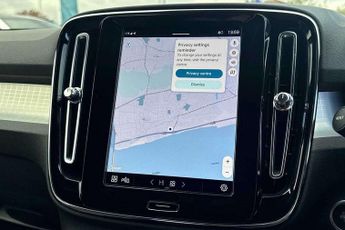 Volvo XC40 2.0 B3P Core 5dr Auto