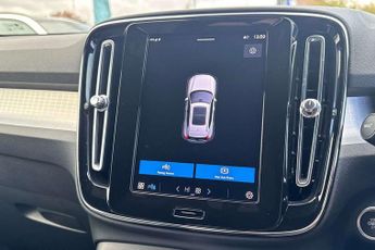 Volvo XC40 2.0 B3P Core 5dr Auto