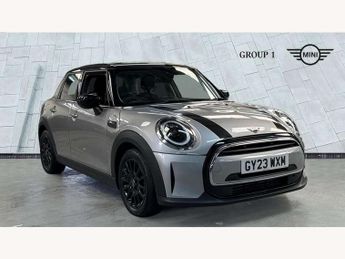 MINI Hatch 1.5 Cooper Classic 5dr Auto [Comfort/Nav Pack]