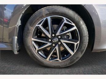 Toyota Yaris 1.5 Hybrid Design 5dr CVT