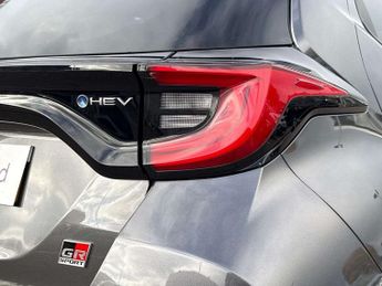 Toyota Yaris 1.5 Hybrid 130 GR Sport 5dr CVT
