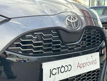 Toyota Yaris 1.5 Hybrid 130 GR Sport 5dr CVT