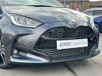 Toyota Yaris 1.5 Hybrid 130 GR Sport 5dr CVT