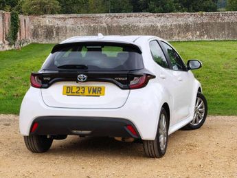 Toyota Yaris 1.5 Hybrid Icon 5dr CVT