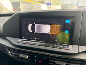 Volkswagen Caddy Maxi 2.0 TDI 122PS Commerce Pro Van DSG