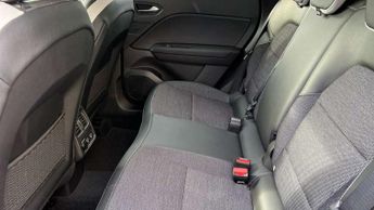 Renault Captur 1.3 TCE 140 SE Edition 5dr EDC