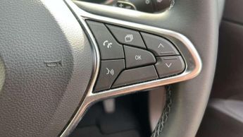 Renault Captur 1.3 TCE 140 SE Edition 5dr EDC