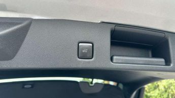 Ford Kuga 2.5 PHEV ST-Line X 5dr CVT