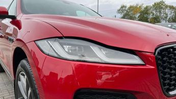 Jaguar F-Pace 2.0 D200 R-Dynamic SE 5dr Auto AWD