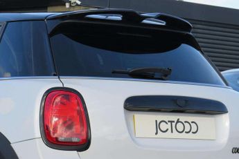 MINI Hatchback 5dr 1.5 Cooper Sport 5dr Auto [Comfort/Nav Pack]