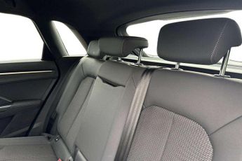 Audi Q3 35 TFSI S Line 5dr S Tronic