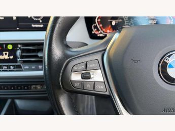 BMW 1 Series 118i [136] SE 5dr Step Auto [Live Cockpit Pro]