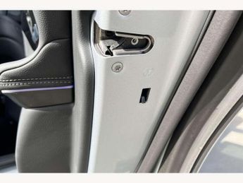 Mercedes-Benz E-Class Estate E220d AMG Line Premium Plus 5dr 9G-Tronic