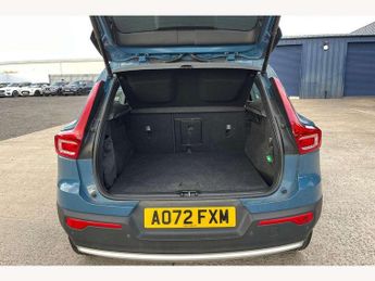 Volvo XC40 2.0 B3P Core 5dr Auto