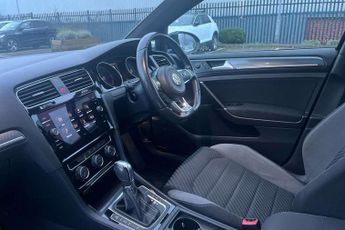 Volkswagen Golf 2.0 TDI R-Line 5dr DSG
