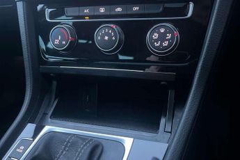 Volkswagen Golf 2.0 TDI R-Line 5dr DSG