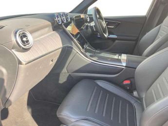 Mercedes-Benz GLC GLC 300 4Matic AMG Line Premium 5dr 9G-Tronic