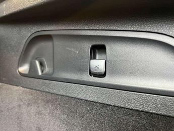 Mercedes-Benz GLC Coupe GLC 300 4Matic AMG Line Premium 5dr 9G-Tronic