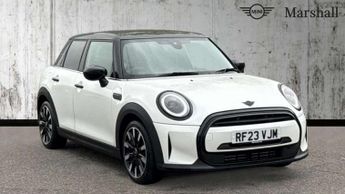 MINI Hatch 1.5 Cooper Exclusive 5dr Auto [Comfort/Nav Pack]