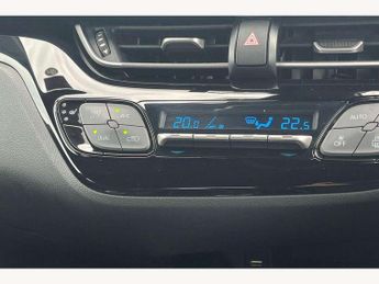 Toyota C-HR 1.8 Hybrid Design 5dr CVT