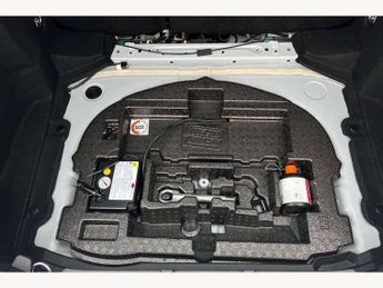 Toyota Corolla 1.8 VVT-i Hybrid Icon 5dr CVT