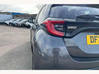 Toyota Yaris 1.5 Hybrid Design 5dr CVT