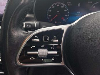 Mercedes-Benz C-Class C220d Sport Premium Plus 4dr 9G-Tronic
