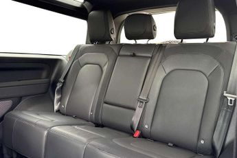 Land Rover Defender 3.0 D300 X-Dynamic HSE 90 3dr Auto