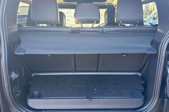 Land Rover Defender 3.0 D300 X-Dynamic HSE 90 3dr Auto