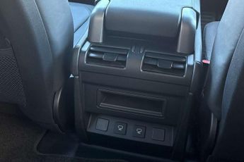 Land Rover Defender 3.0 D300 X-Dynamic HSE 90 3dr Auto